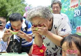 吃瓜大妈吵架,大妈们为吃瓜引发的激烈争执